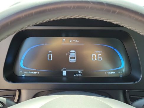 Used 2025 Hyundai Elantra Sport FWD image 19