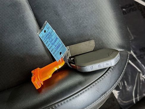 Used 2025 Kia Telluride S image 36