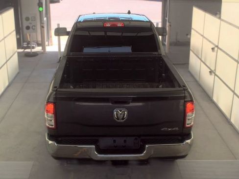 Used 2020 RAM 2500 Tradesman w/ Chrome Appearance Group AWD/4WD image 4