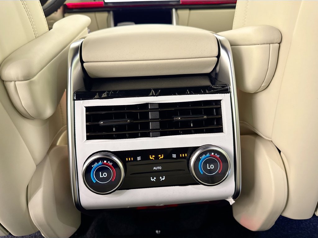 New 2026 Land Rover Range Rover SE AWD/4WD image 27