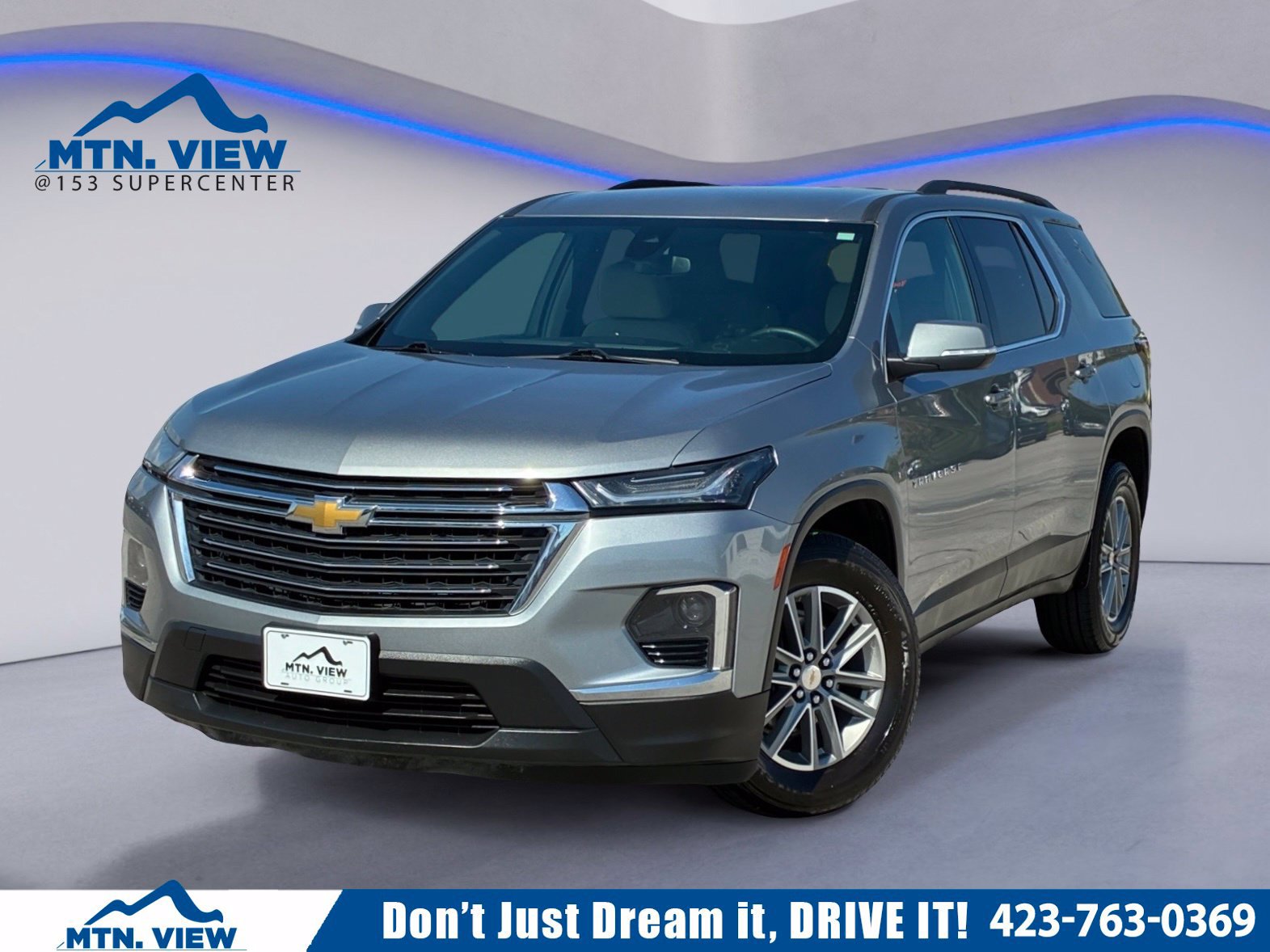 Used 2023 Chevrolet Traverse LT w/ LPO, Cargo Package AWD/4WD image 1