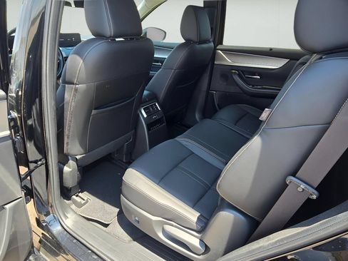 Used 2024 MAZDA CX-90 Plug-In Hybrid w/ Preferred AWD/4WD image 12