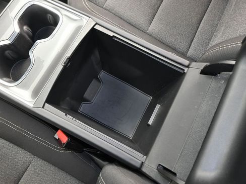 Used 2025 GMC Acadia Elevation image 33