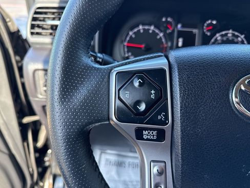 Used 2022 Toyota 4Runner SR5 image 23