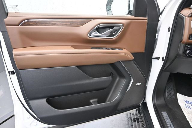 Used 2024 Chevrolet Tahoe High Country AWD/4WD image 19