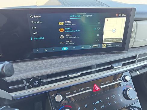 Used 2025 Hyundai Santa Fe Limited image 22