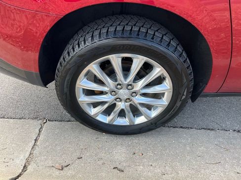 Used 2019 Buick Enclave Essence w/ Experience Buick Package AWD/4WD image 11