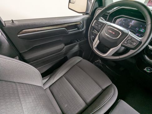 Used 2023 GMC Sierra 1500 Elevation AWD/4WD image 9