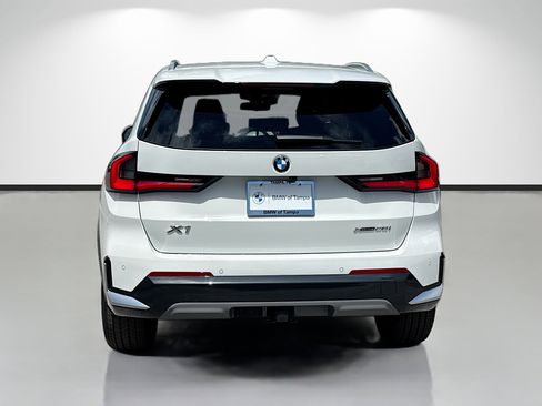 New 2026 BMW X1 xDrive28i w/ Technology Package AWD/4WD image 4