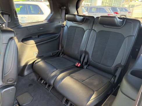 Used 2025 Jeep Grand Cherokee L Altitude image 19