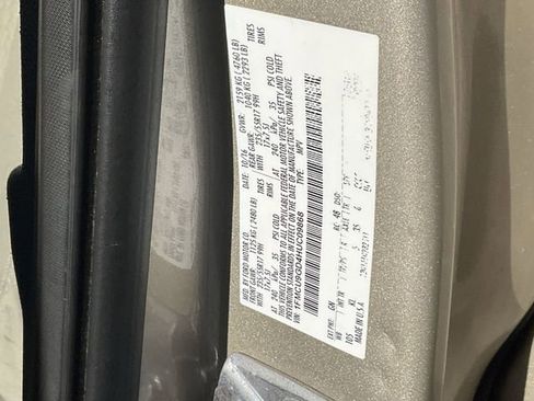 Used 2017 Ford Escape SE w/ Equipment Group 201A image 36