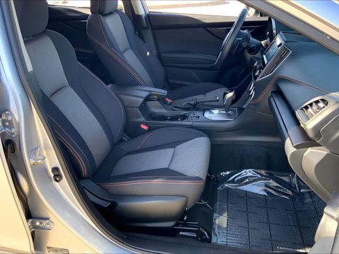 Used 2023 Subaru Crosstrek 2.0i Premium image 18