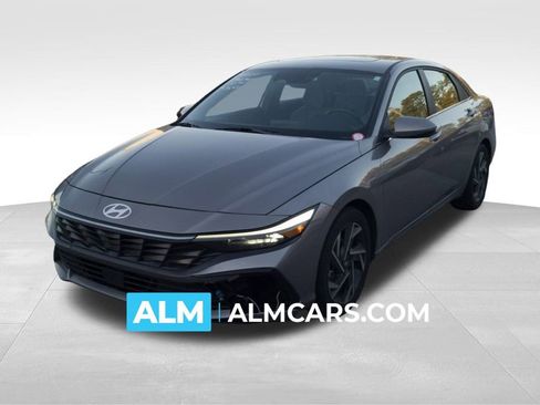 Used 2024 Hyundai Elantra Limited image 1