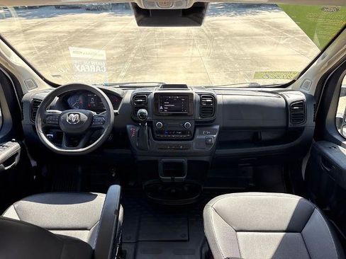 Used 2025 RAM ProMaster 3500 w/ Convenience Group FWD image 8