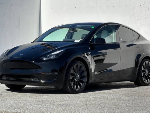 Used 2023 Tesla Model Y Performance AWD/4WD image 7