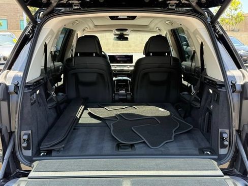 Certified 2024 BMW X7 xDrive40i w/ Premium Package AWD/4WD image 16