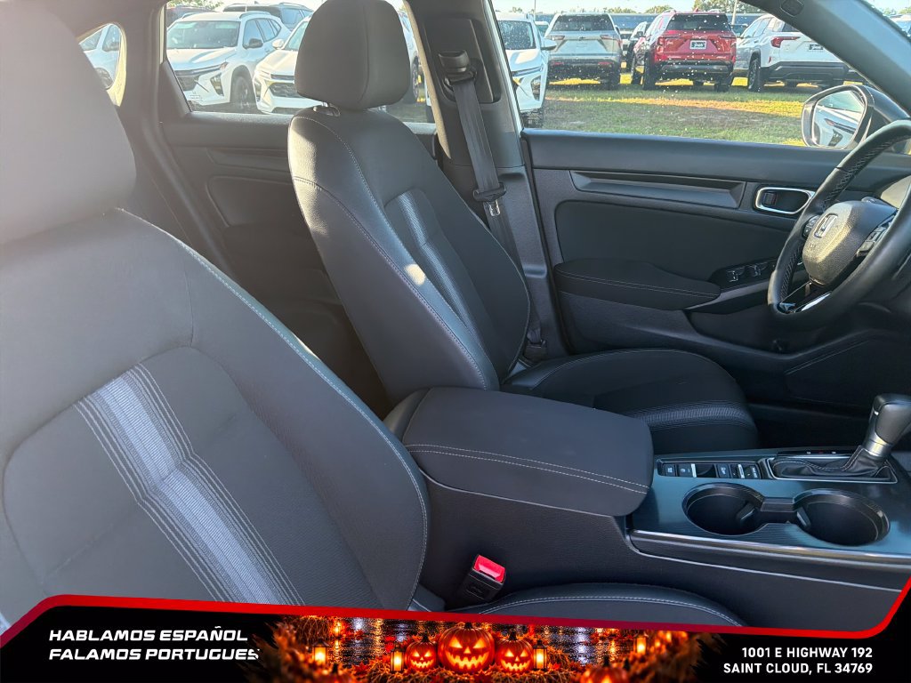 Used 2025 Honda Civic Sport image 32