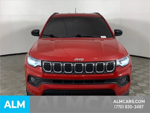 Used 2023 Jeep Compass Latitude image 15