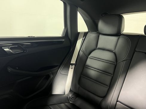 Certified 2026 Porsche Macan S AWD/4WD image 15