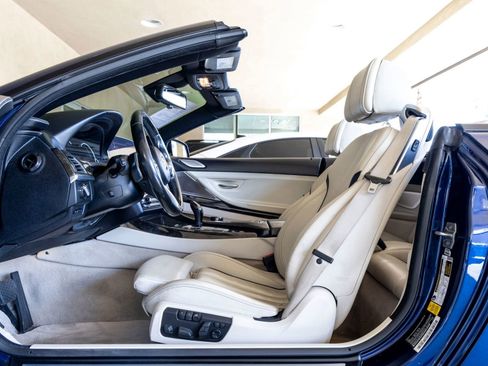Used 2017 BMW 650i Convertible image 16