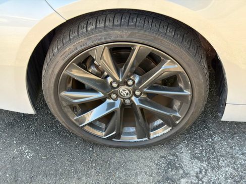 Used 2024 Toyota Corolla SE FWD image 14