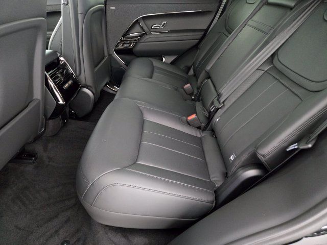 New 2026 Land Rover Range Rover Sport SE AWD/4WD image 5
