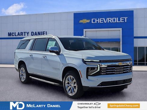 New 2026 Chevrolet Suburban Premier AWD/4WD image 1