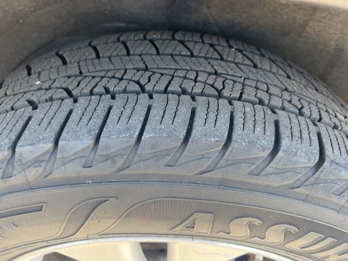 Used 2015 Nissan Rogue SV image 44