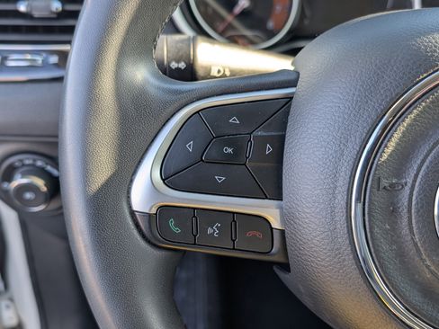 Used 2021 Jeep Compass Latitude w/ Sun and Sound Group image 21