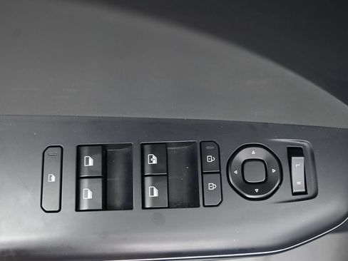 Used 2025 Kia K4 FWD image 17