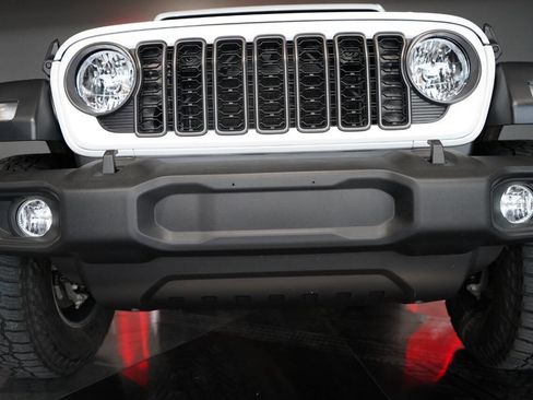 Used 2024 Jeep Wrangler Sport image 16