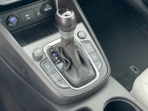 Used 2023 Hyundai Kona Limited image 22