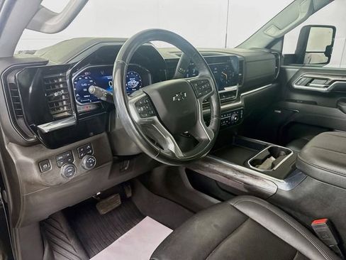 Used 2024 Chevrolet Silverado 2500 LTZ w/ LTZ Plus Package AWD/4WD image 11