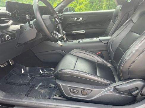 Used 2024 Ford Mustang Premium image 22