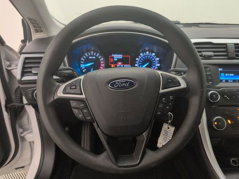 Used 2016 Ford Fusion SE image 36