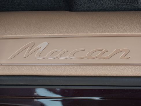 New 2026 Porsche Macan image 20