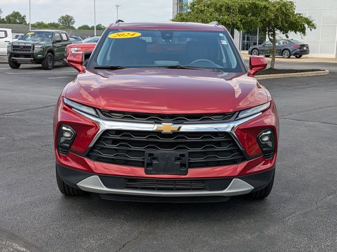 Used 2024 Chevrolet Blazer LT w/ Convenience Package AWD/4WD image 2