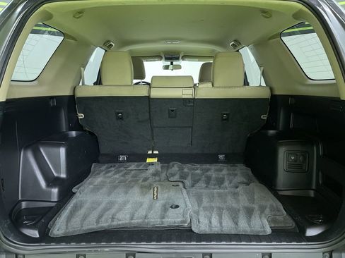 Used 2016 Toyota 4Runner SR5 image 27