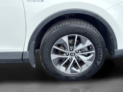 Used 2016 Toyota RAV4 XLE AWD/4WD image 31