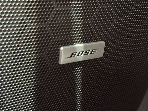 Used 2023 Chevrolet Traverse High Country image 39