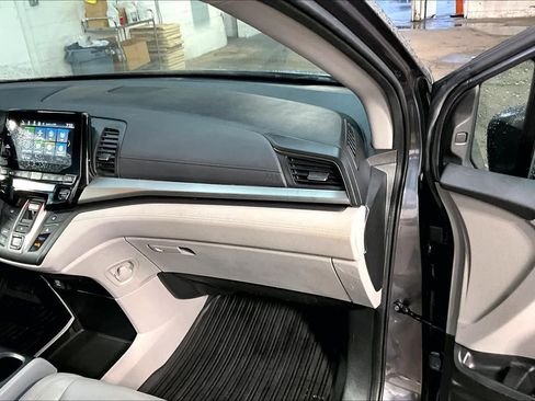 Used 2018 Honda Odyssey EX-L image 18