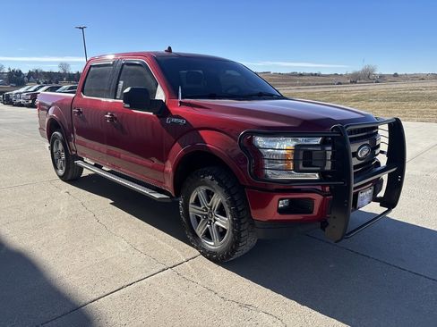 Used 2018 Ford F150 XLT w/ Equipment Group 302A Luxury image 3