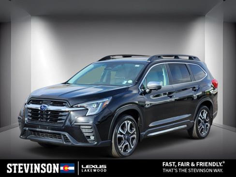 Used 2023 Subaru Ascent Limited w/ Technology Package image 1