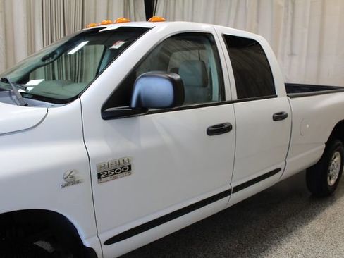 Used 2007 Dodge Ram 2500 Truck SLT image 7