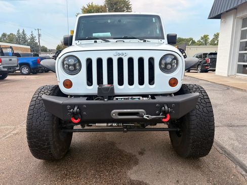 Used 2013 Jeep Wrangler Rubicon w/ PWR Convenience Group AWD/4WD image 3