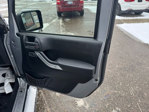 Used 2013 Jeep Wrangler Unlimited Sahara w/ Dual Top Group image 15