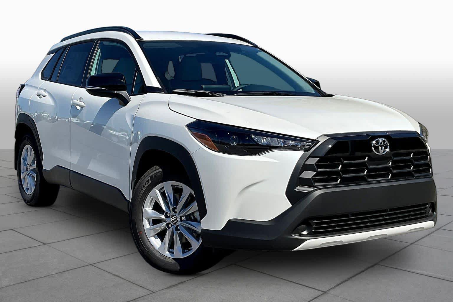 New 2026 Toyota Corolla Cross LE FWD image 2