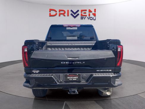 New 2026 GMC Sierra 2500 Denali w/ Denali Reserve Package image 5