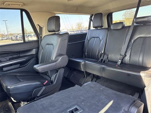 Used 2020 Ford Expedition Max Platinum image 17