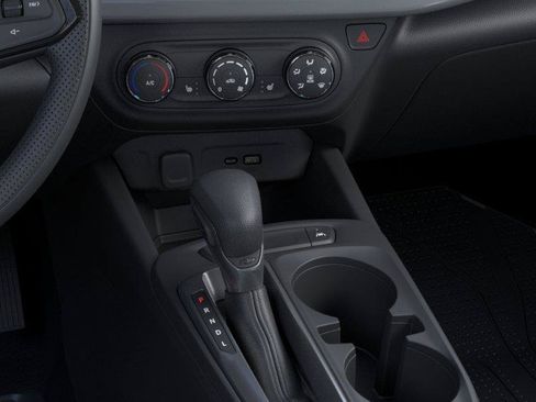 New 2026 Chevrolet Trax LS w/ LS Convenience Package FWD image 23